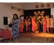 2012.4.28<br>本会妇女组参与东北区马华妇女组旗袍比赛